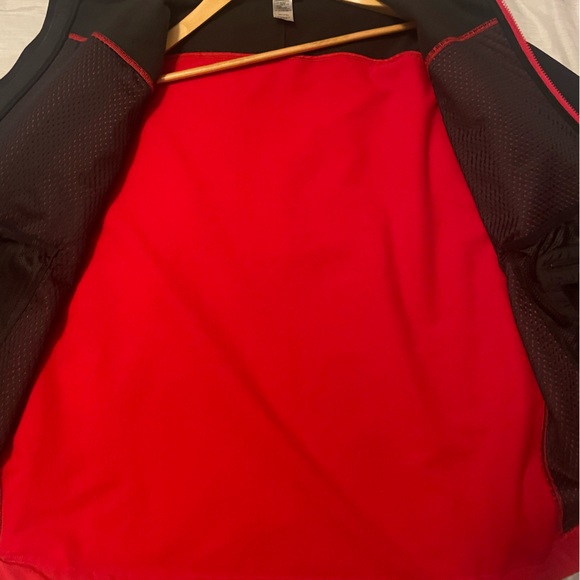 Men's Patagonia Red and Black Jacket Size Large - Picture 13 of 13